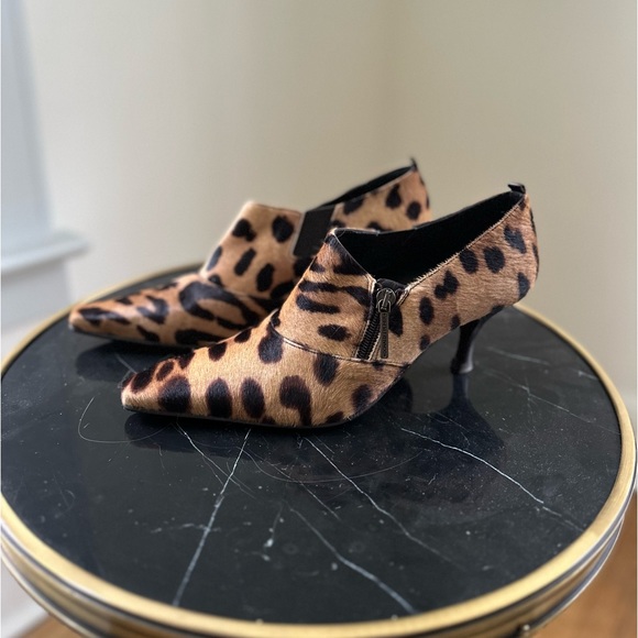 Donald J Pliner Leopard Booties size 8-1/2 - Picture 4 of 8